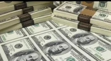 مفاجأة في سعر الدولار بمنتصف التعاملات وهل يتخطى حاجز الـ 52 جنيهاً؟